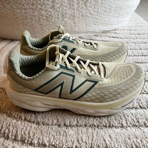 New Balance Freshfoam 1080v14 Size 12 Wide